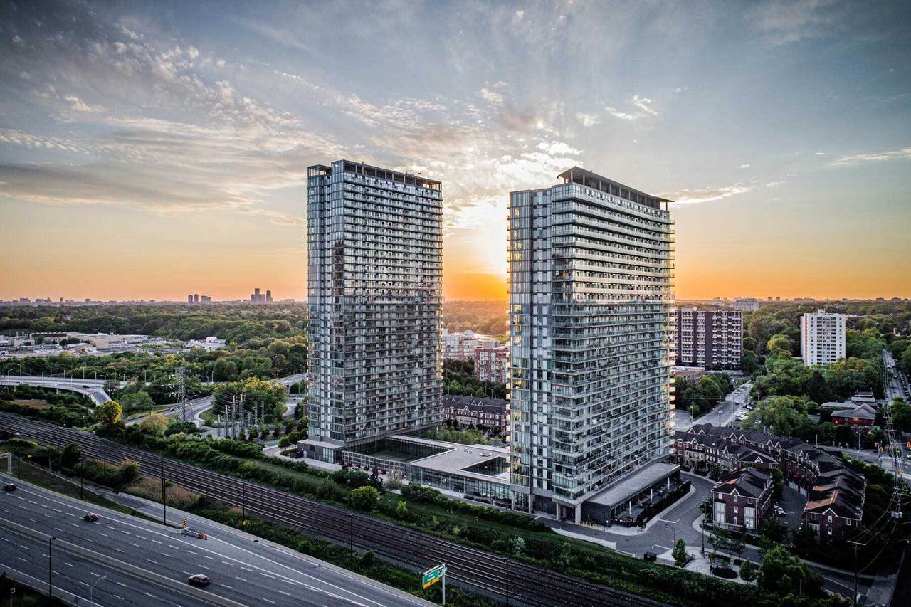 103 The Queensway Ave - Photo 1