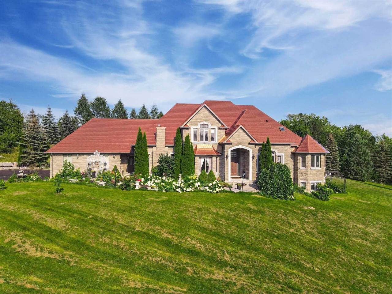 7 Walton Dr - Photo 1