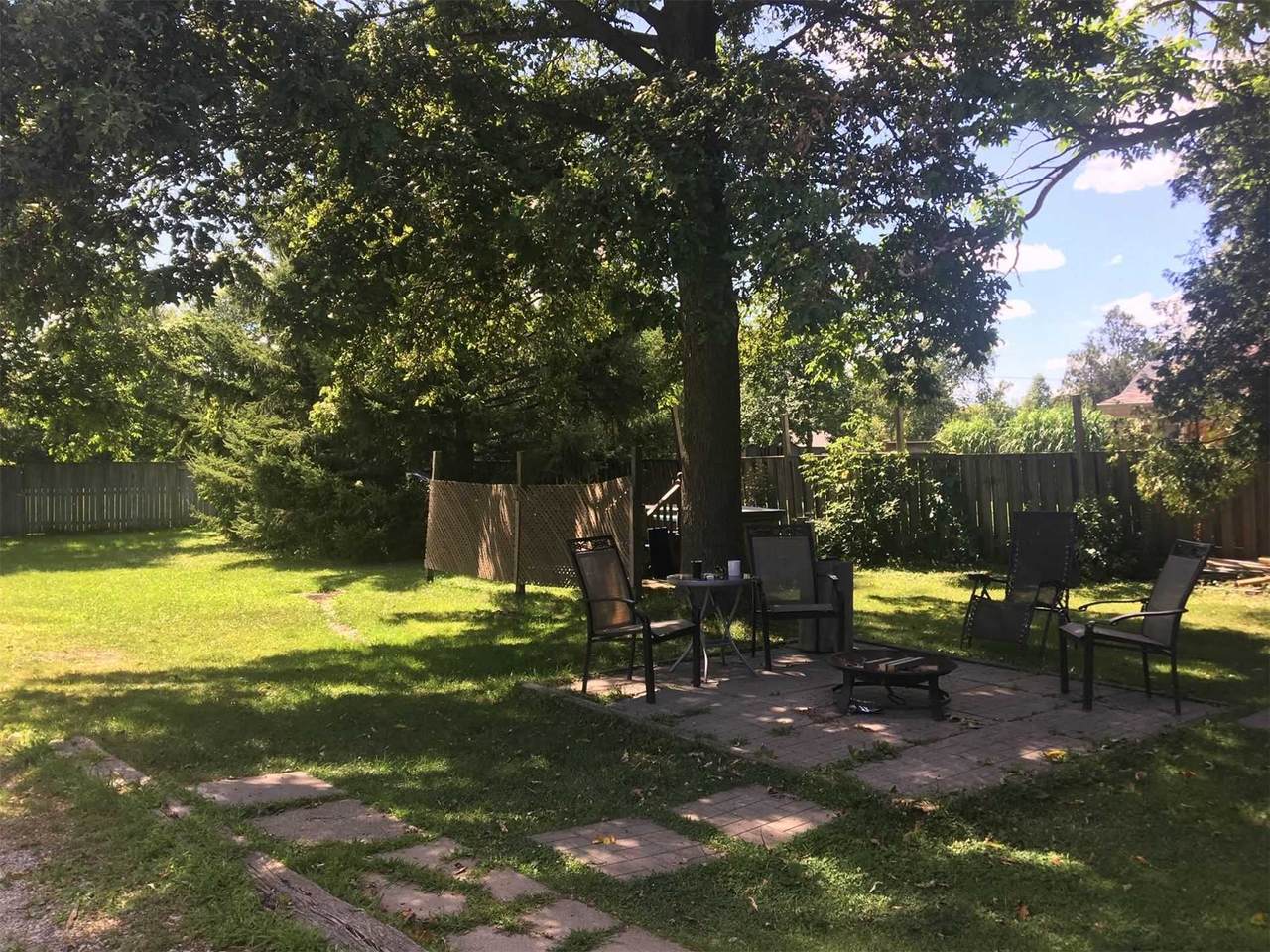 1140 Haig Blvd - Photo 1