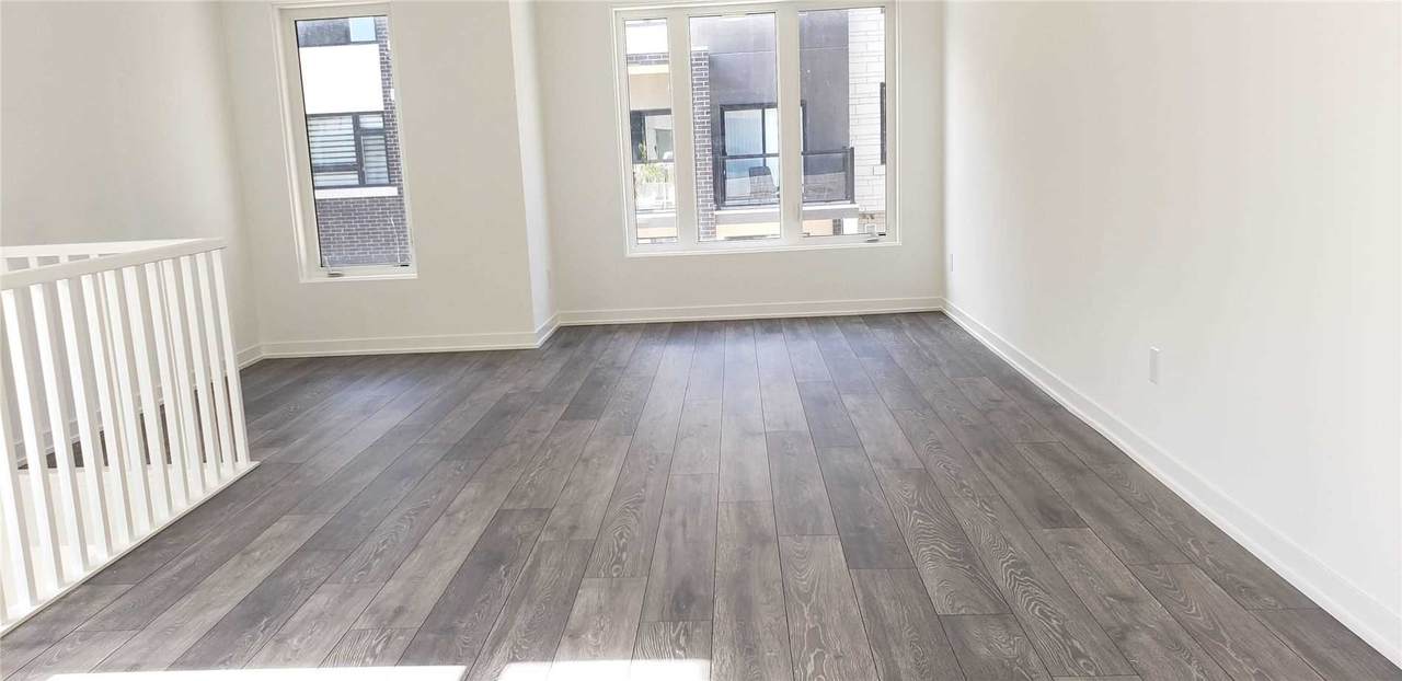 1095 Cooke Blvd - Photo 1