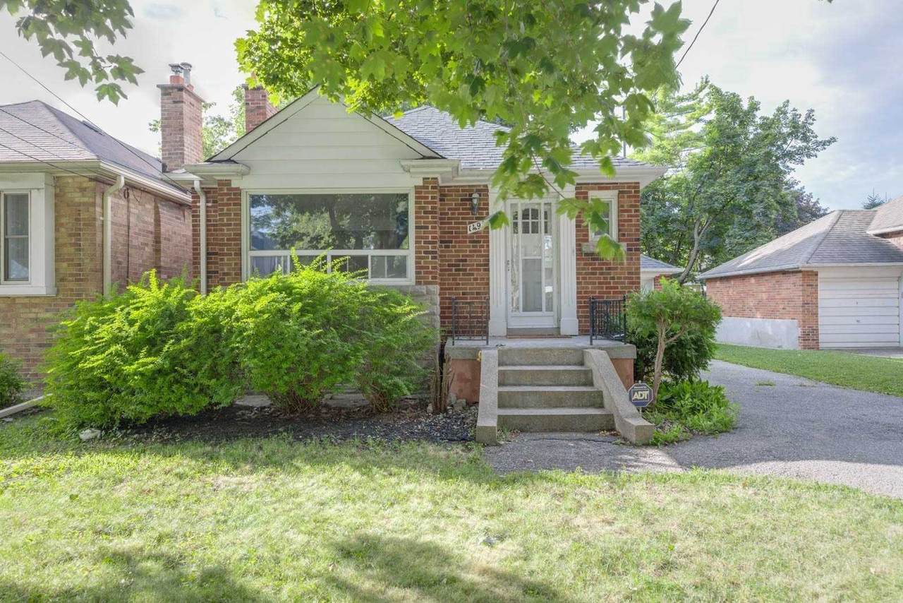 149 Van Dusen Blvd - Photo 1