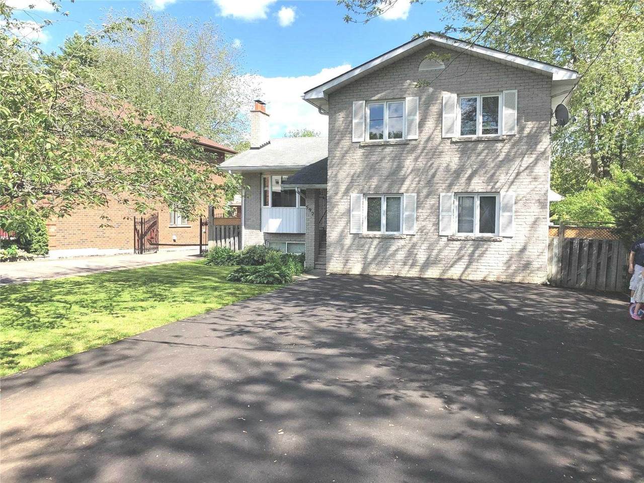 592 Montbeck Cres - Photo 1