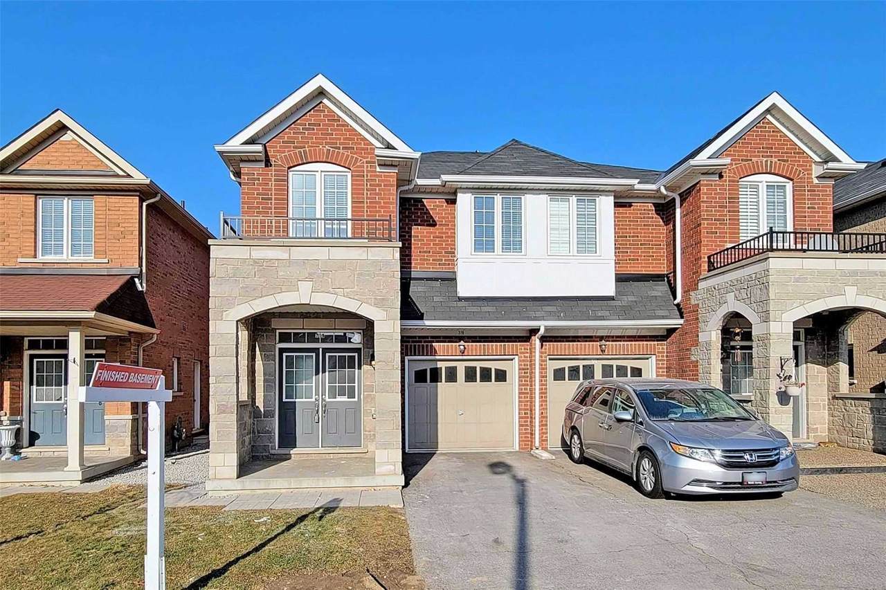 719 Agnew Cres - Photo 1