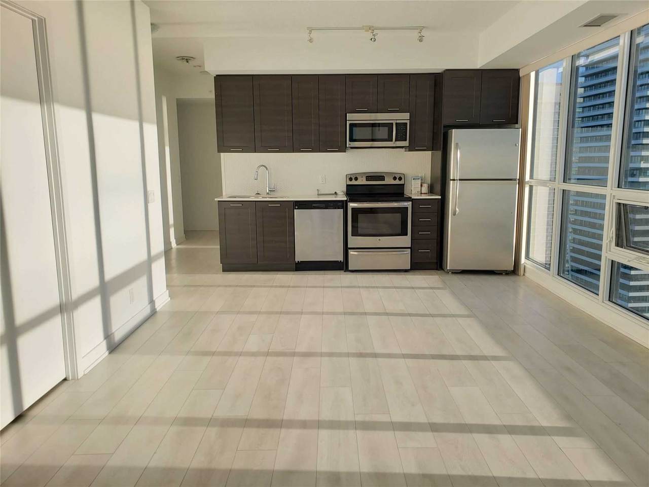 2200 Lake Shore Blvd - Photo 1