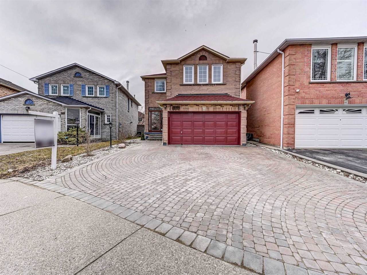 654 Stapleford Terr - Photo 1