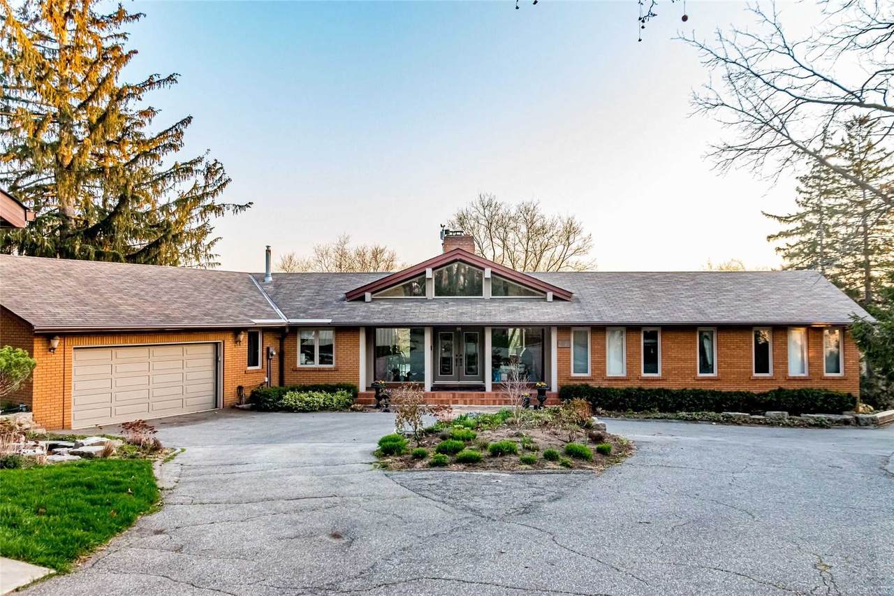 2546 Mindemoya Rd - Photo 1