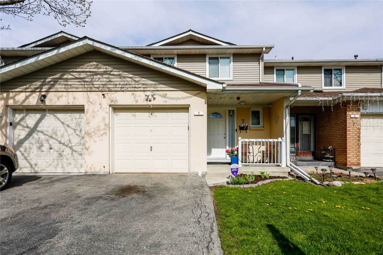 7 Carisbrooke Crt - Photo 1