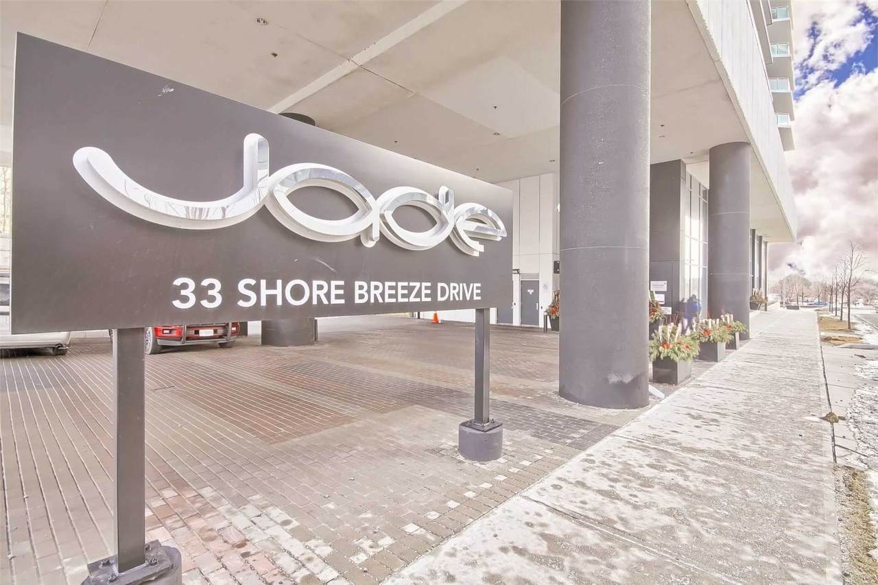 33 Shore Breeze Dr - Photo 1