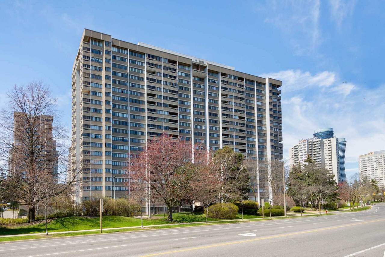 1580 Mississauga Valley Blvd - Photo 1