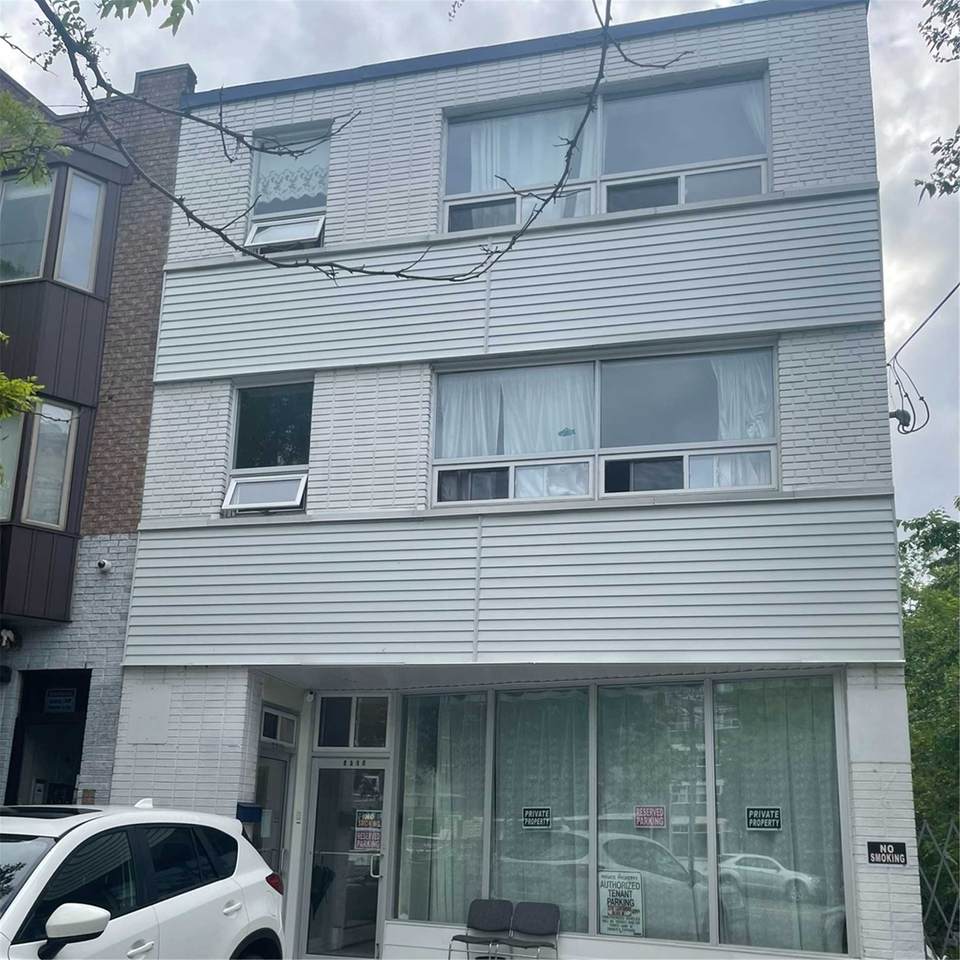 2310 Lake Shore Blvd - Photo 1