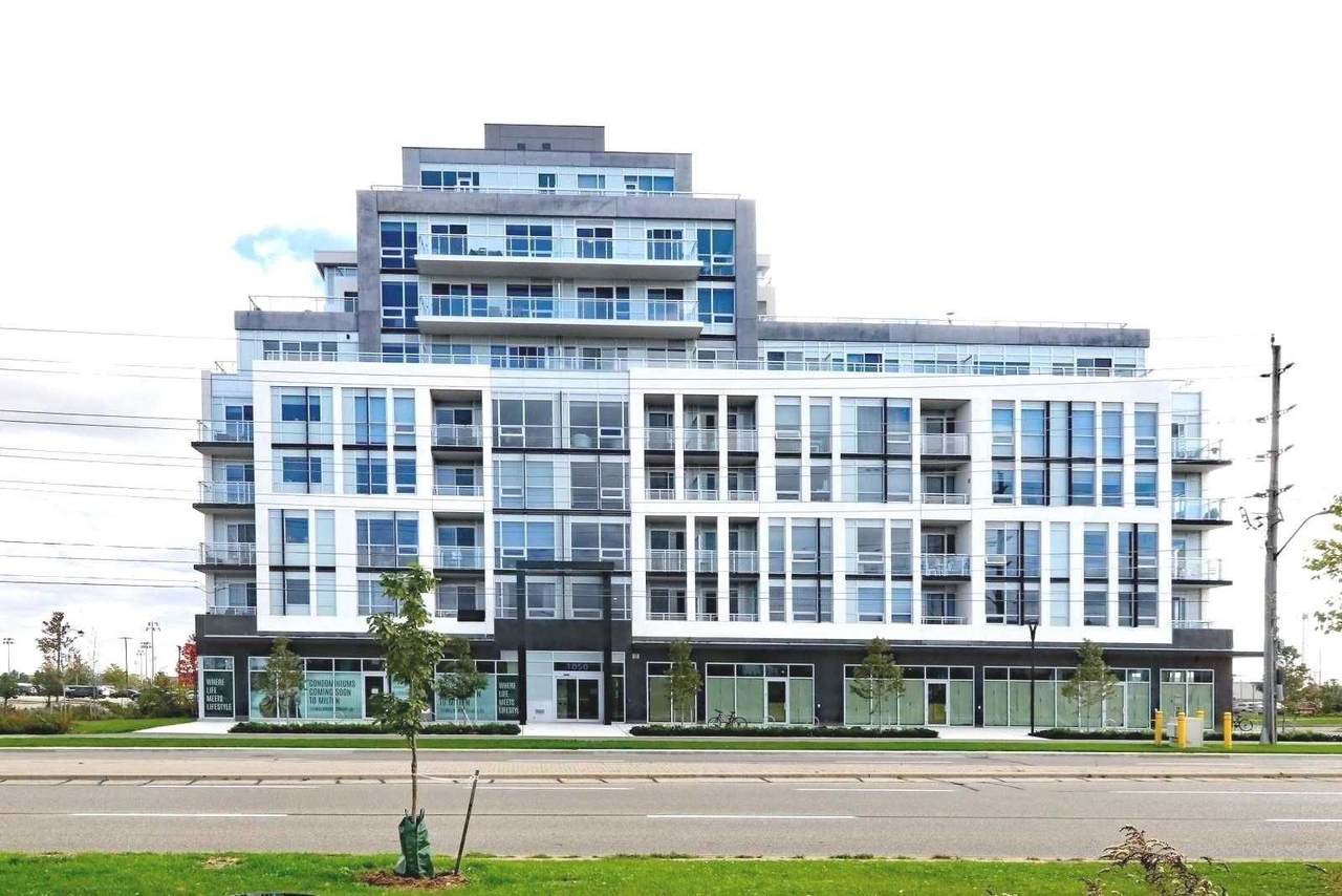 1050 Main St - Photo 1