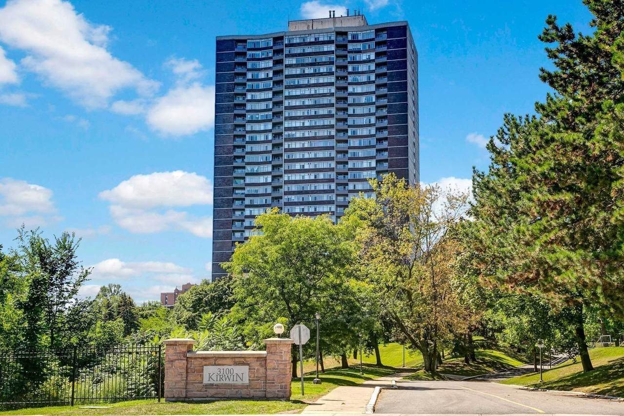 3100 Kirwin Ave - Photo 1