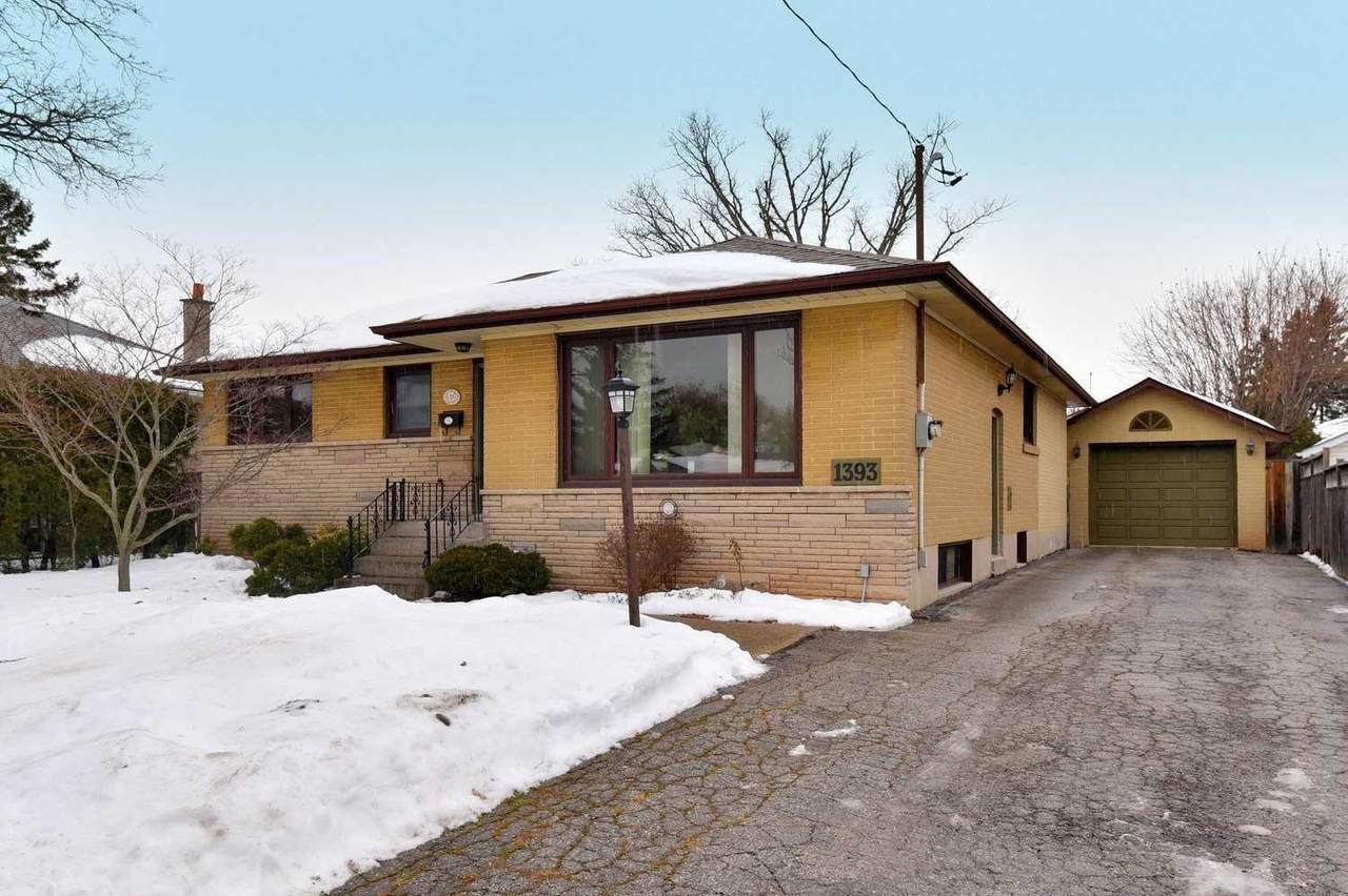 1393 Selkirk Ave - Photo 1