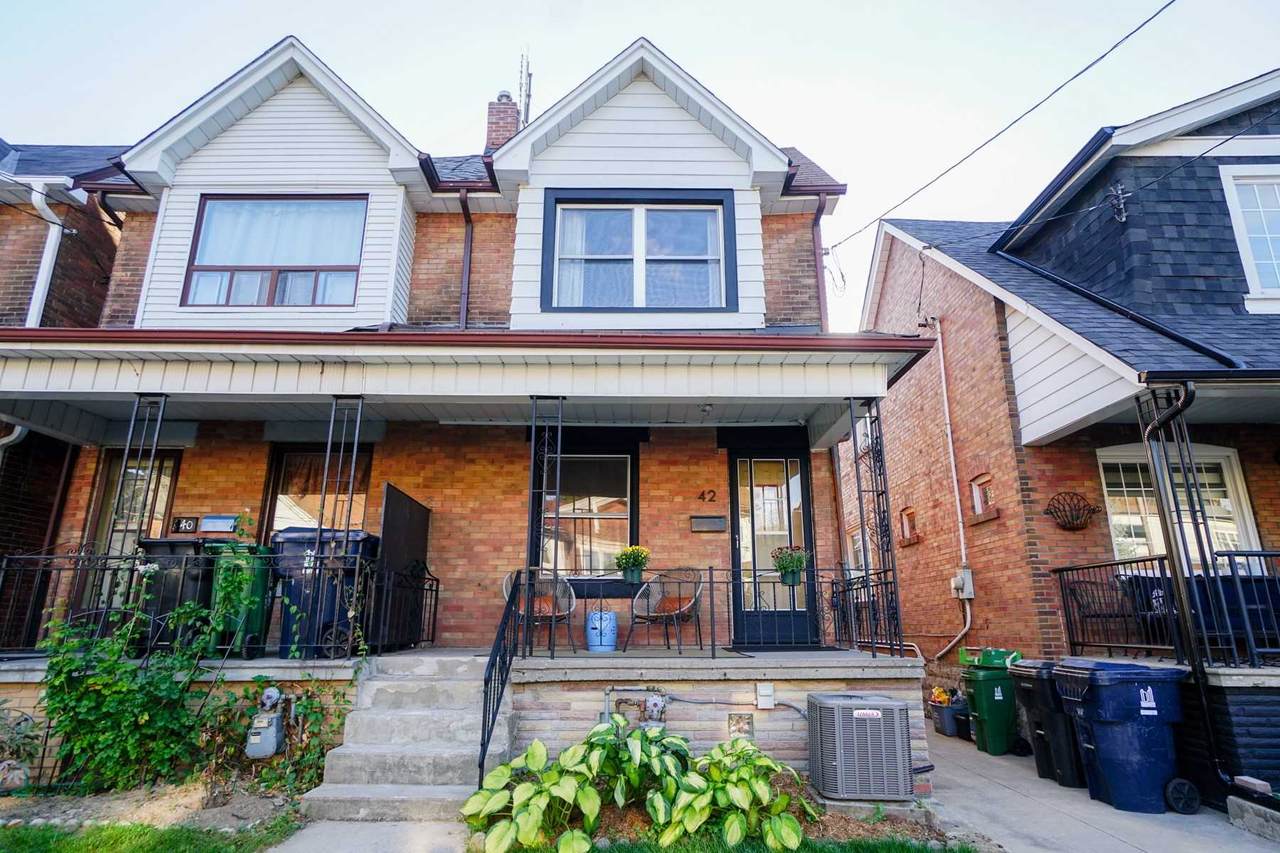 42 Roblocke Ave - Photo 1