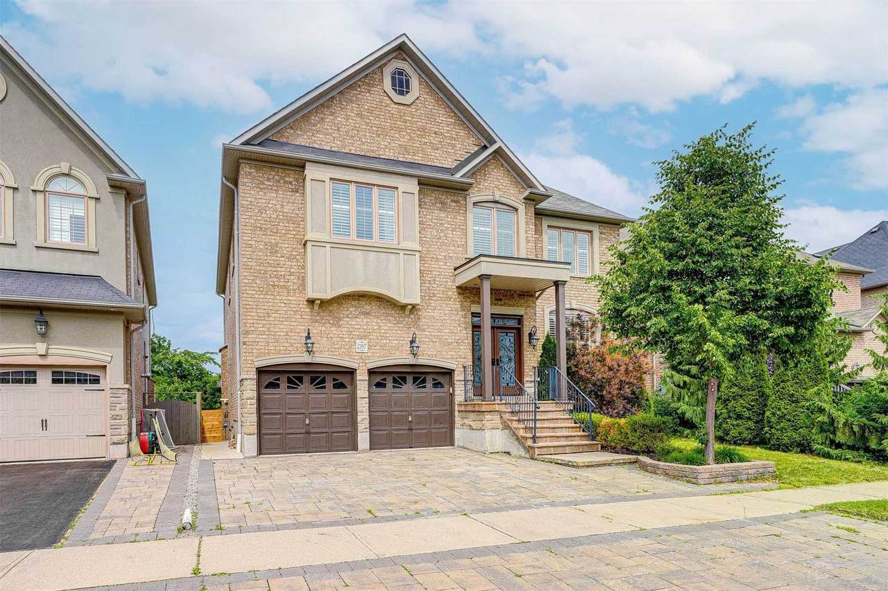 2187 Devonshire Cres - Photo 1