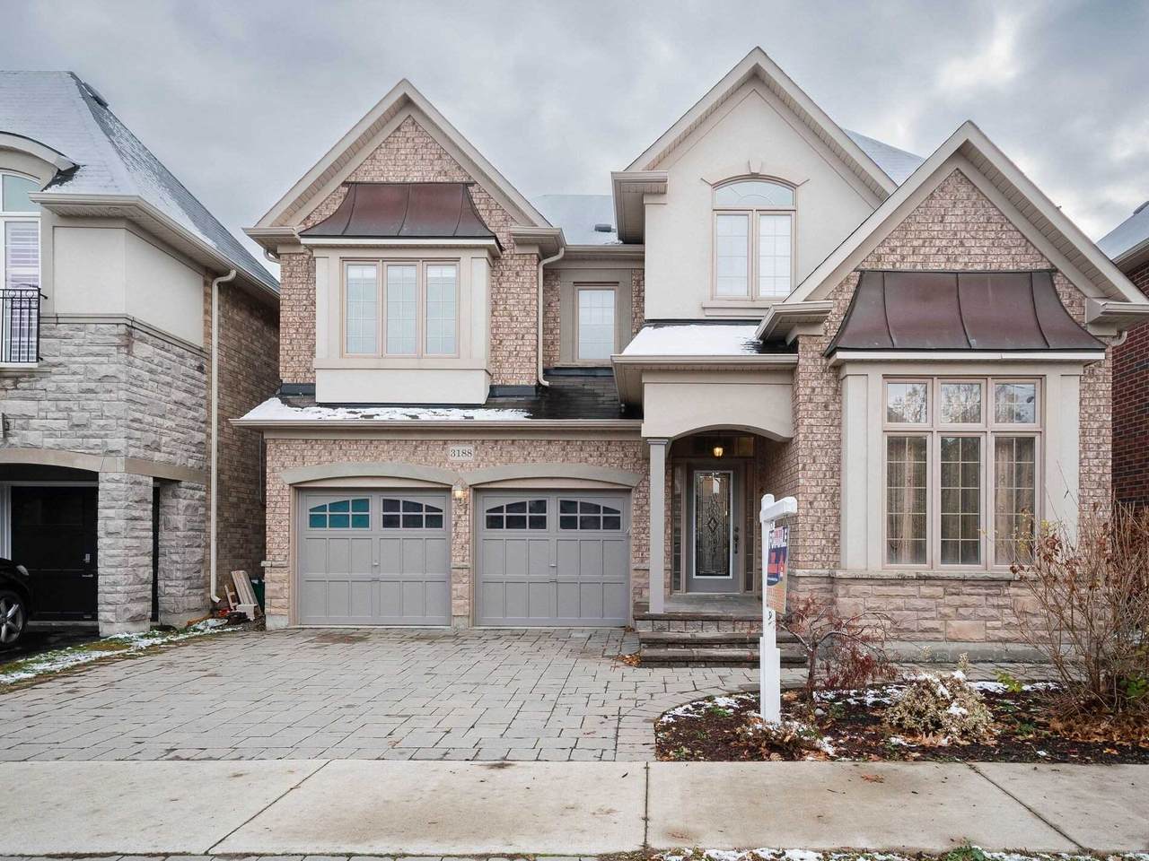 3188 Sorrento Cres - Photo 1