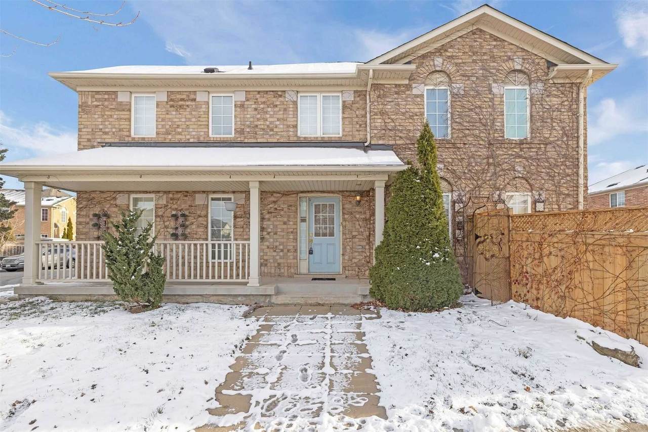 840 Luxton Dr - Photo 1