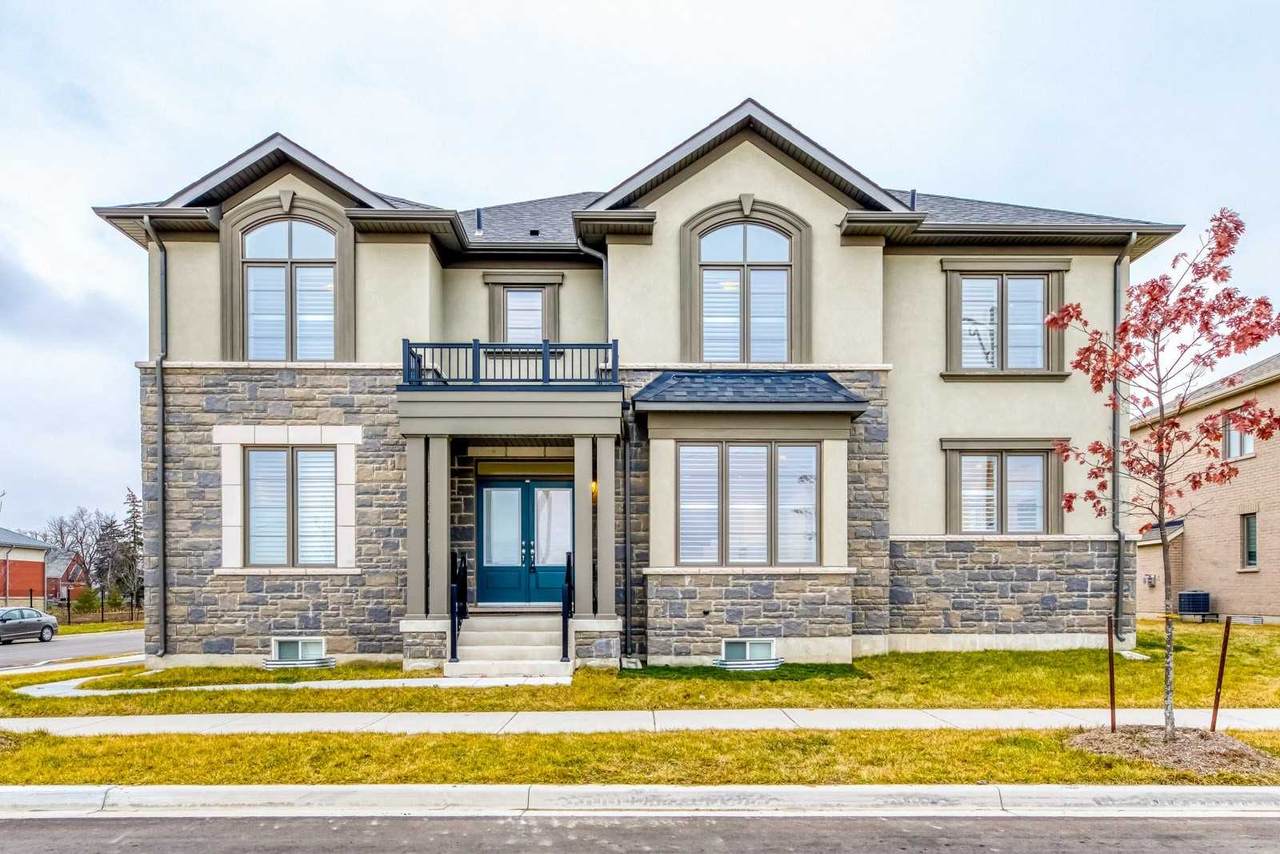 913 Hickory Cres - Photo 1