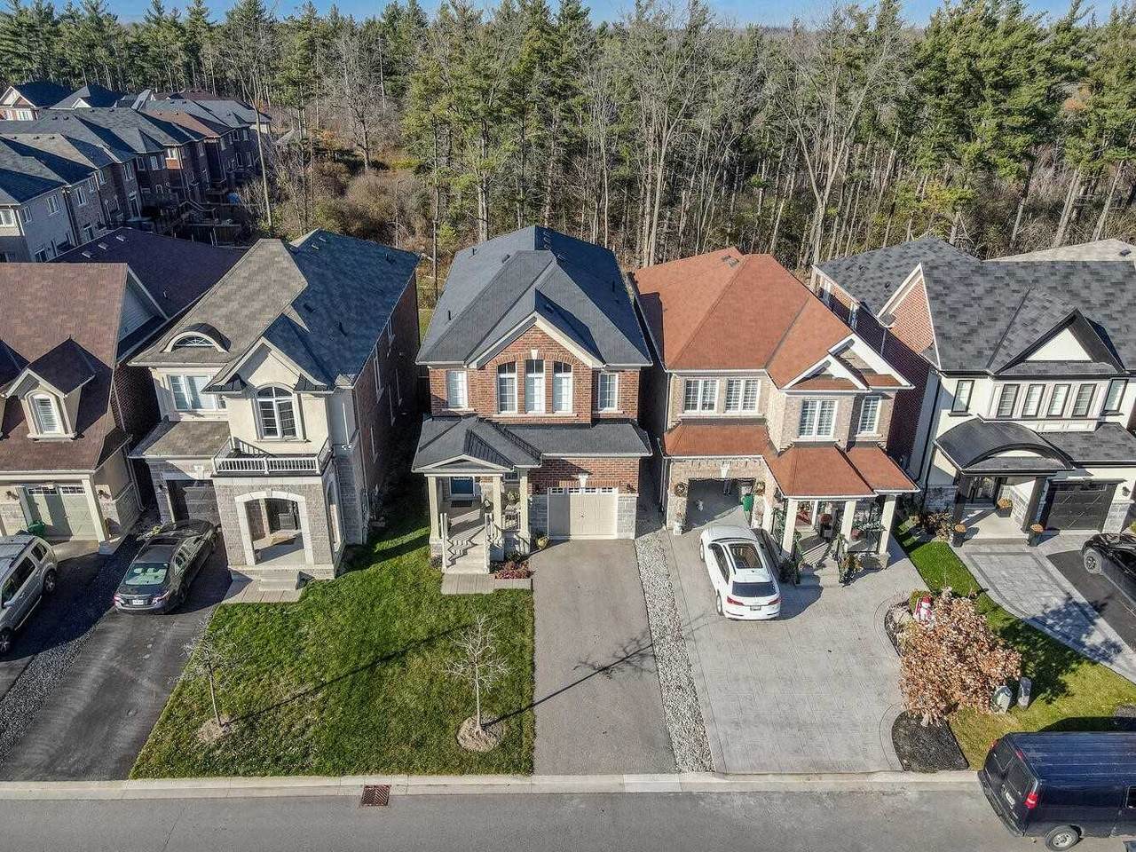 47 Upper Canada Crt - Photo 1