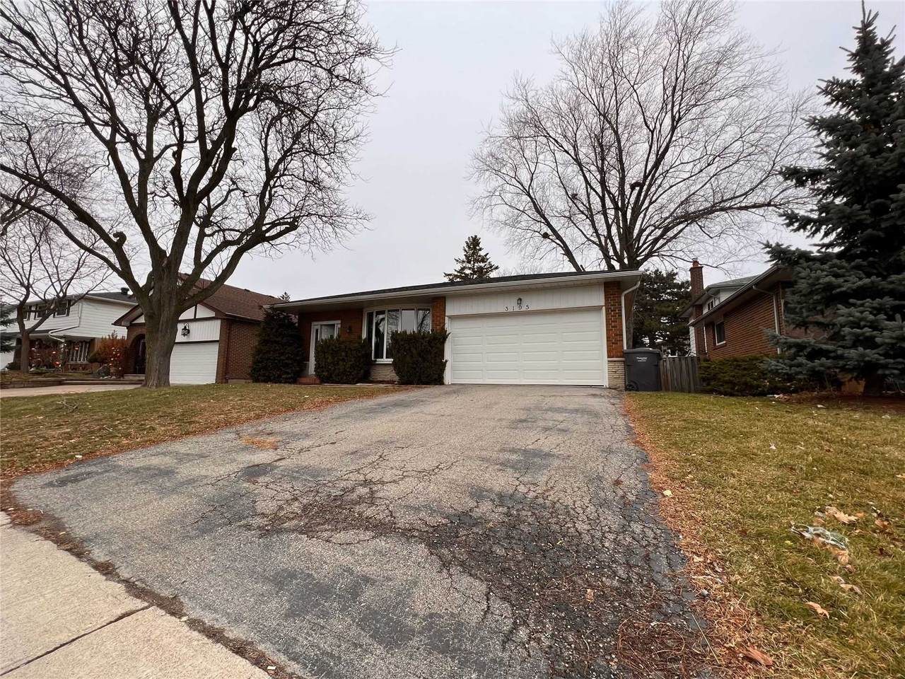 3195 Valmarie Ave - Photo 1