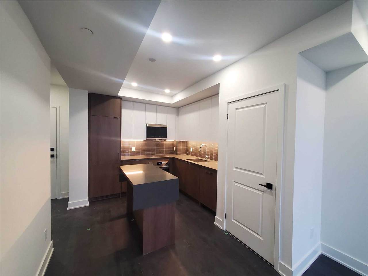 2485 Taunton Rd - Photo 1