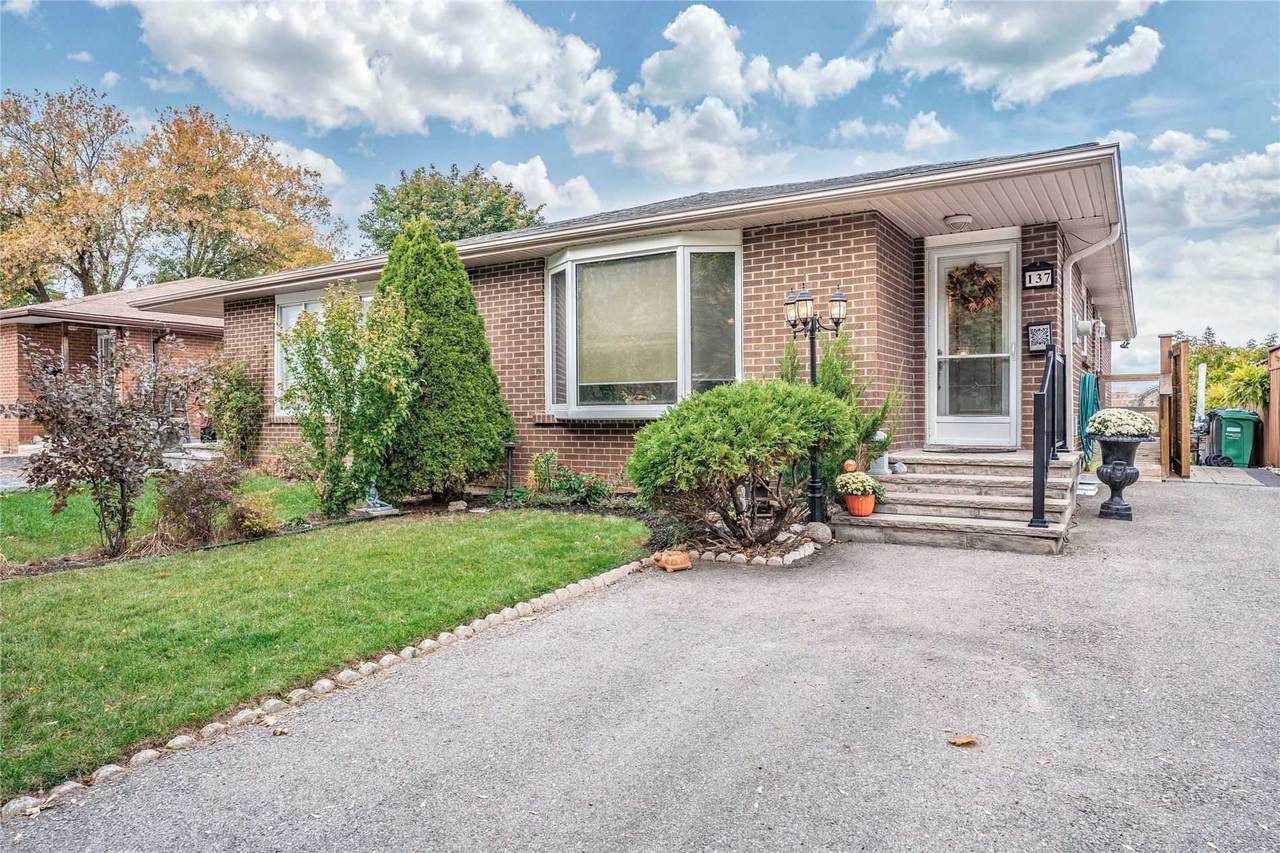 137 Bonham Blvd - Photo 1