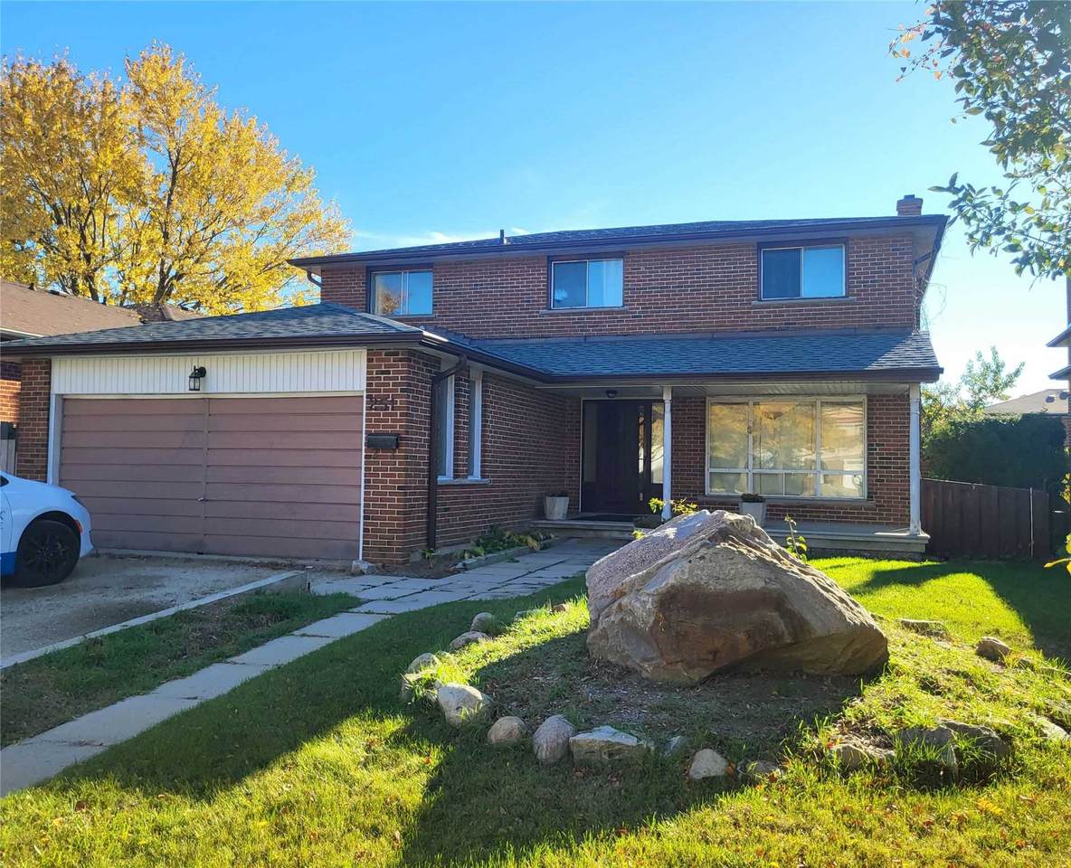 251 Centre St - Photo 1