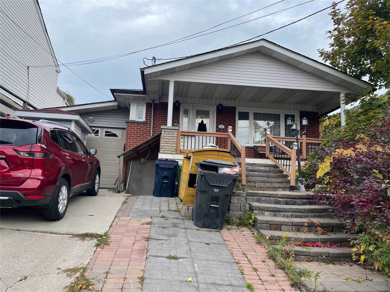 33 Donald Ave - Photo 1