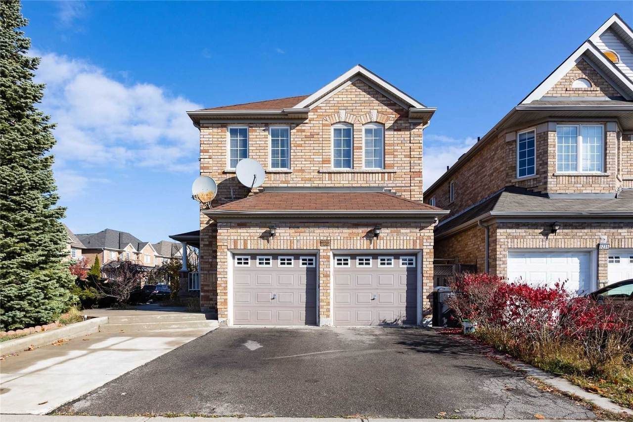 5239 Oscar Peterson Blvd - Photo 1