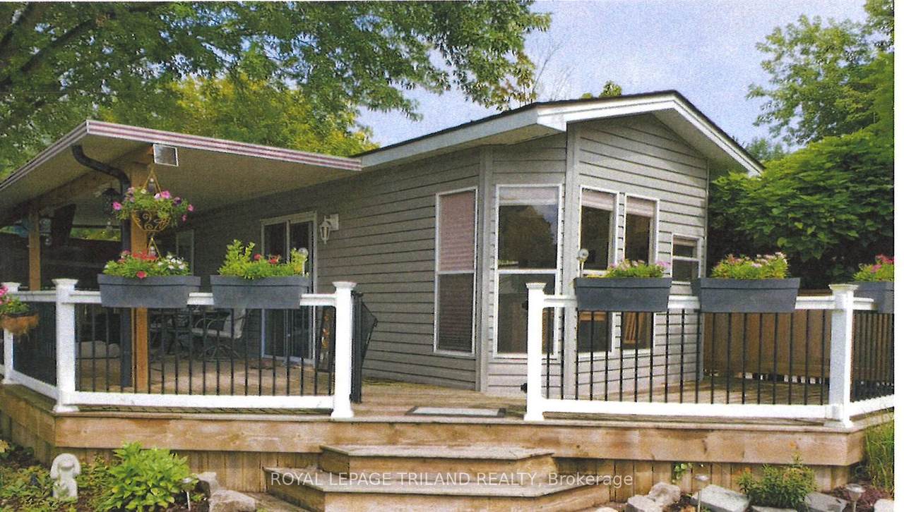 4895 Lakeshore Road - Photo 1