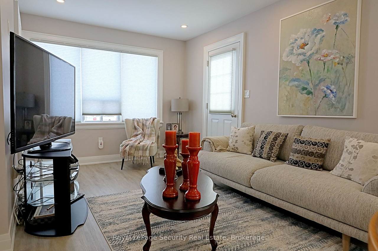 https://bt-photos.global.ssl.fastly.net/toronto/1280_boomver_1_X11967107-2.jpg