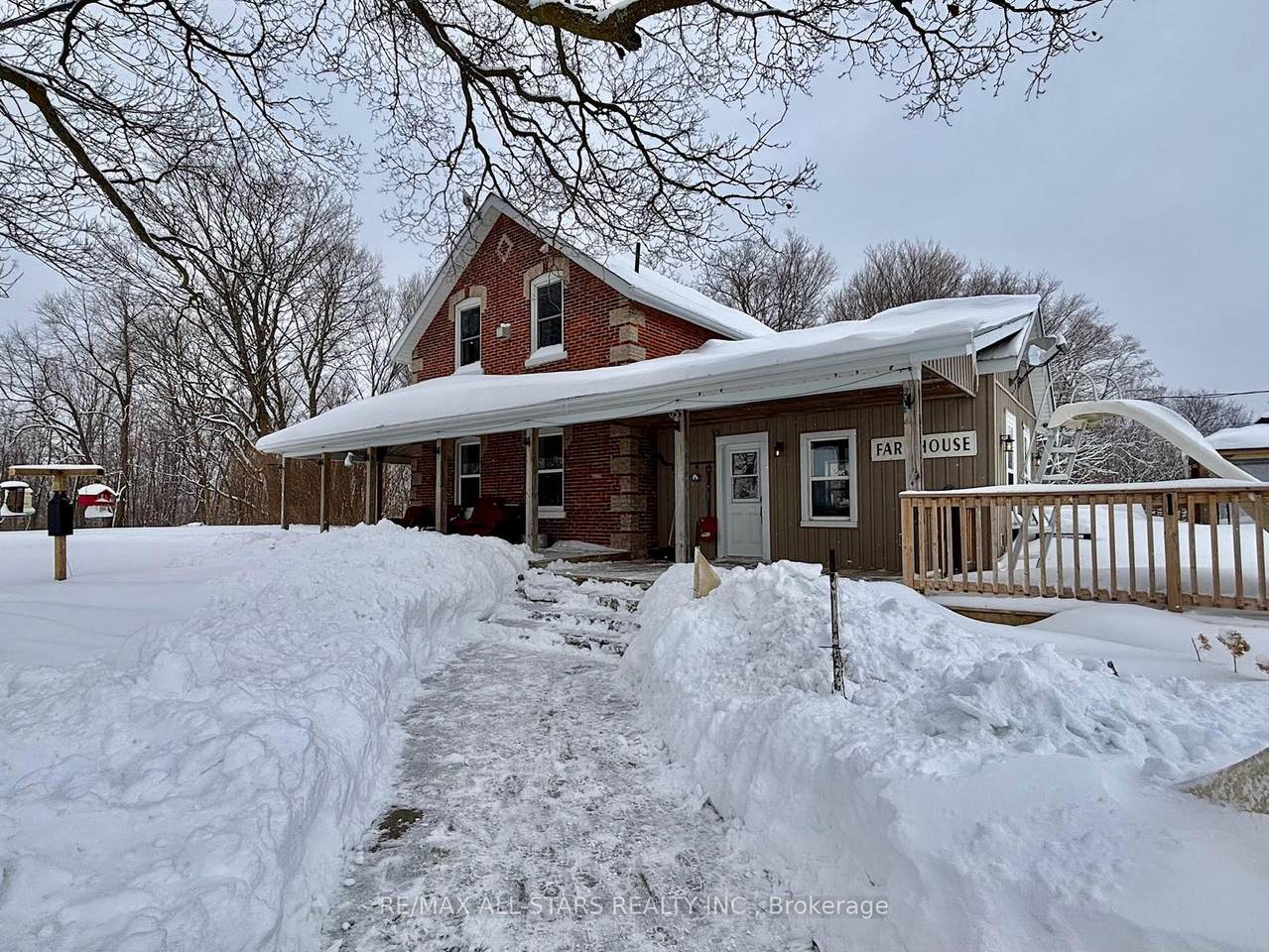 1018 Palestine Road - Photo 1