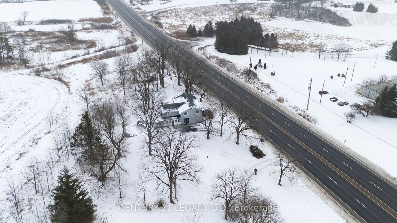 1642 Colborne Street - Photo 1