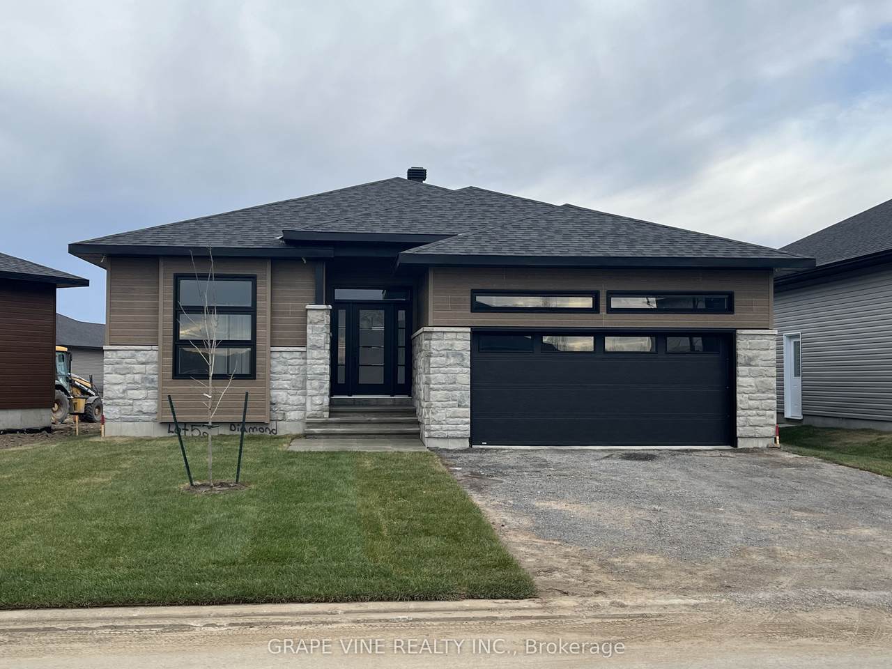1345 Diamond Street - Photo 1