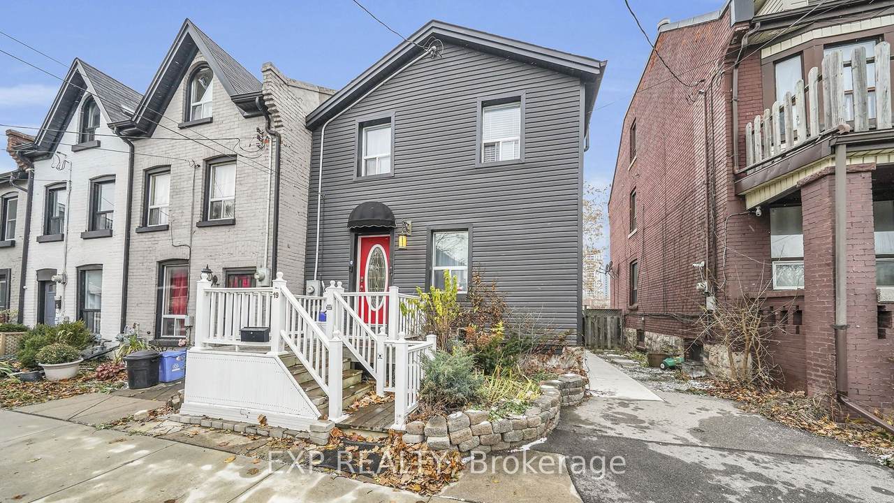 19 Railway Street - Photo 1