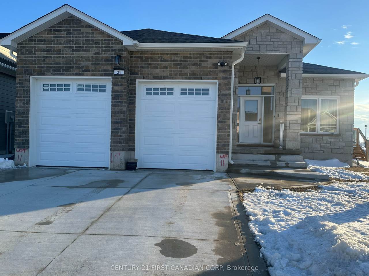 31 Brooklawn Drive - Photo 1