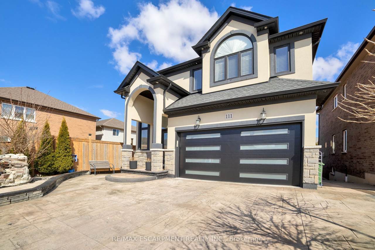 https://bt-photos.global.ssl.fastly.net/toronto/1280_boomver_1_X12027426-1.jpg