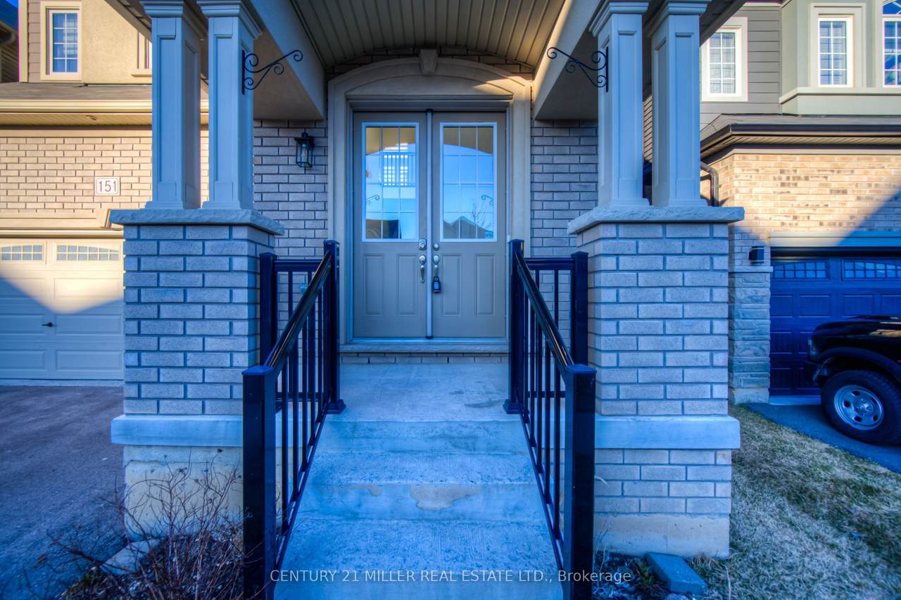https://bt-photos.global.ssl.fastly.net/toronto/1280_boomver_1_X12028941-1.jpg