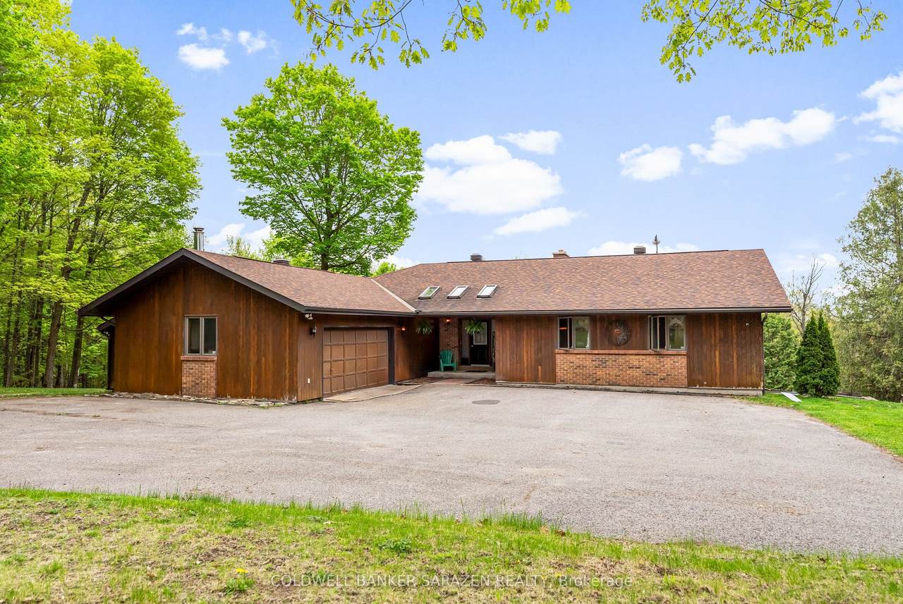 1437 Usborne Street - Photo 1