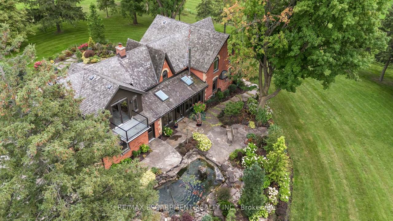 1399 Safari Road - Photo 1
