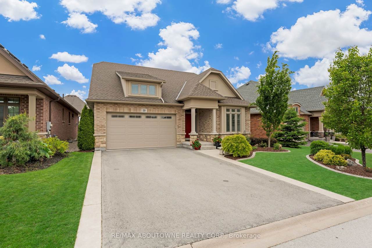39 Berwick Trail - Photo 1