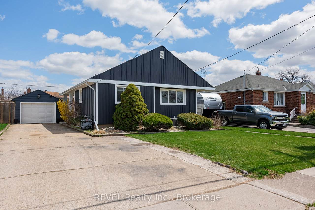 20 Whyte Avenue - Photo 1