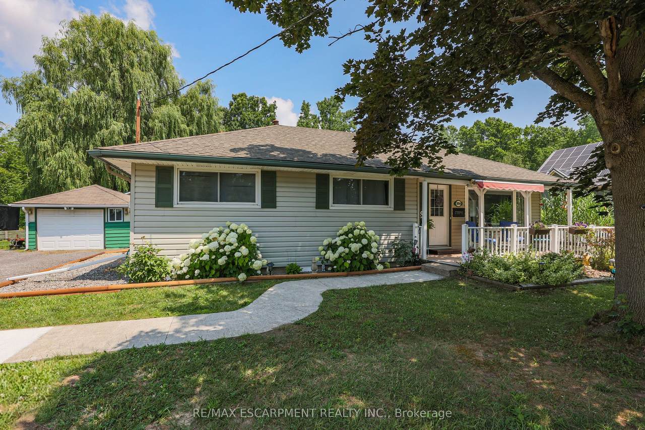 1954 Grayson Avenue - Photo 1