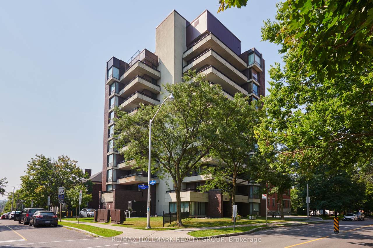 400 Laurier Avenue - Photo 1
