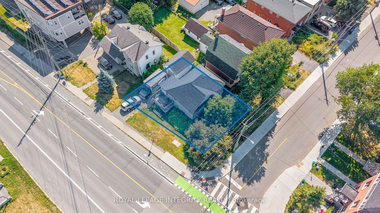 1 Caroline Avenue - Photo 1