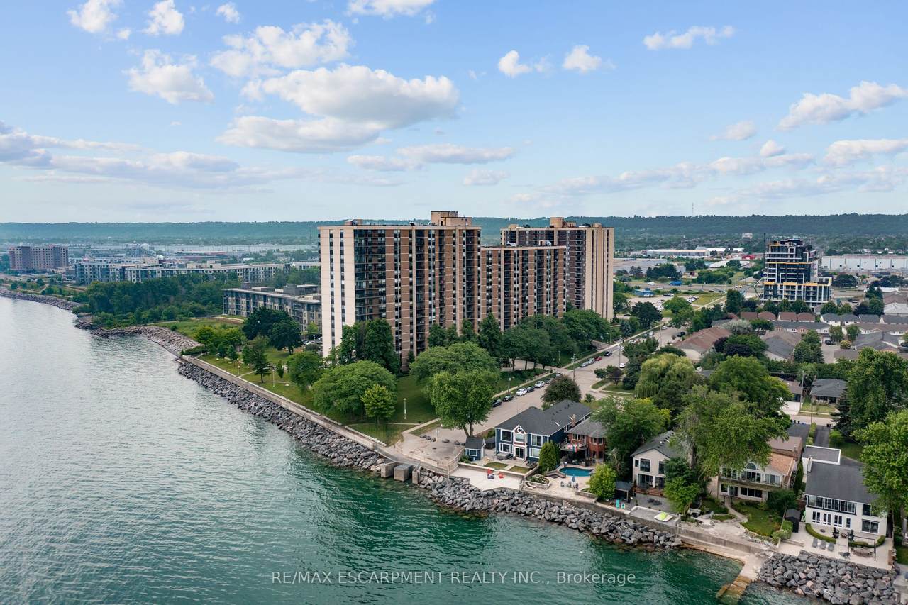 500 Green Road - Photo 1