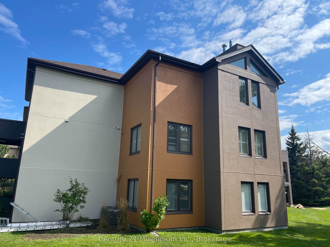 169 Jozo Weider Boulevard - Photo 1