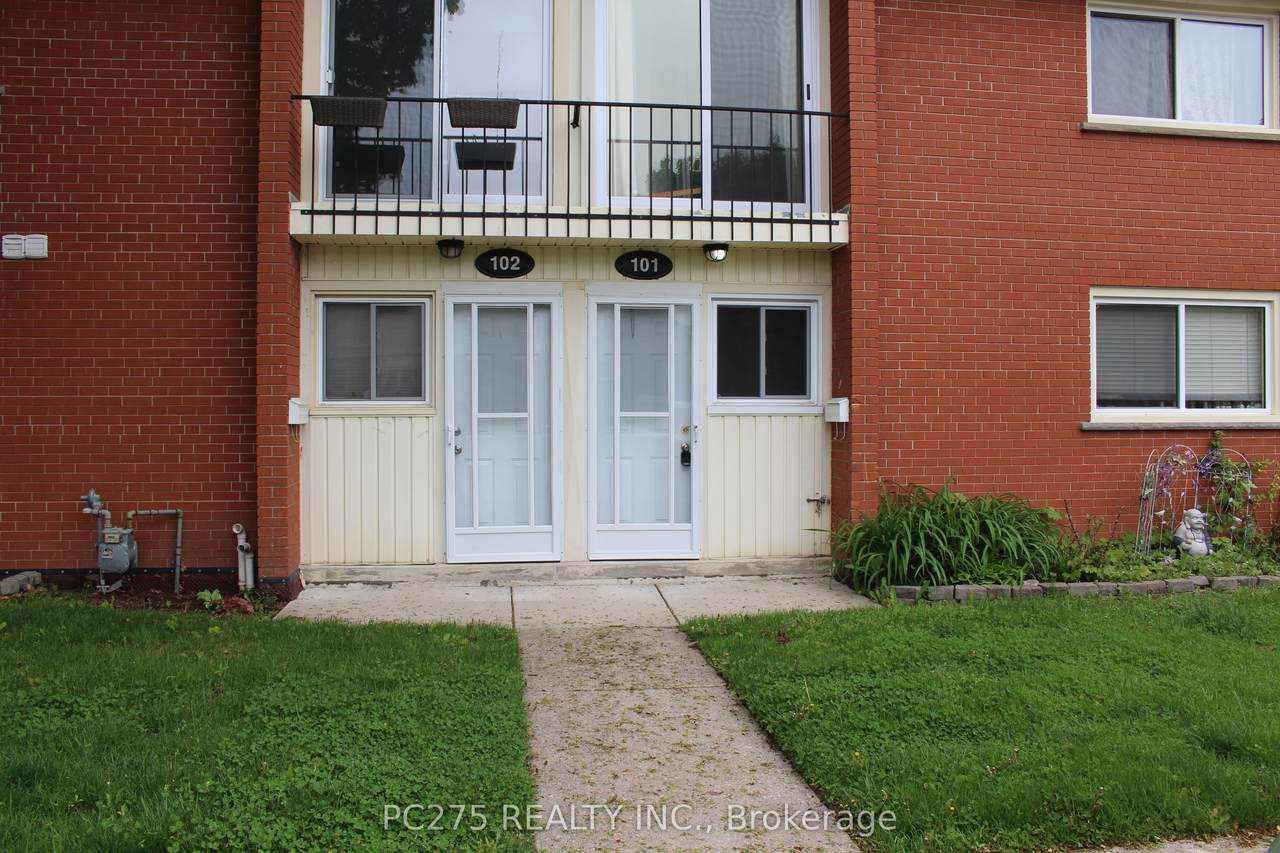 1090 Kipps Lane - Photo 1