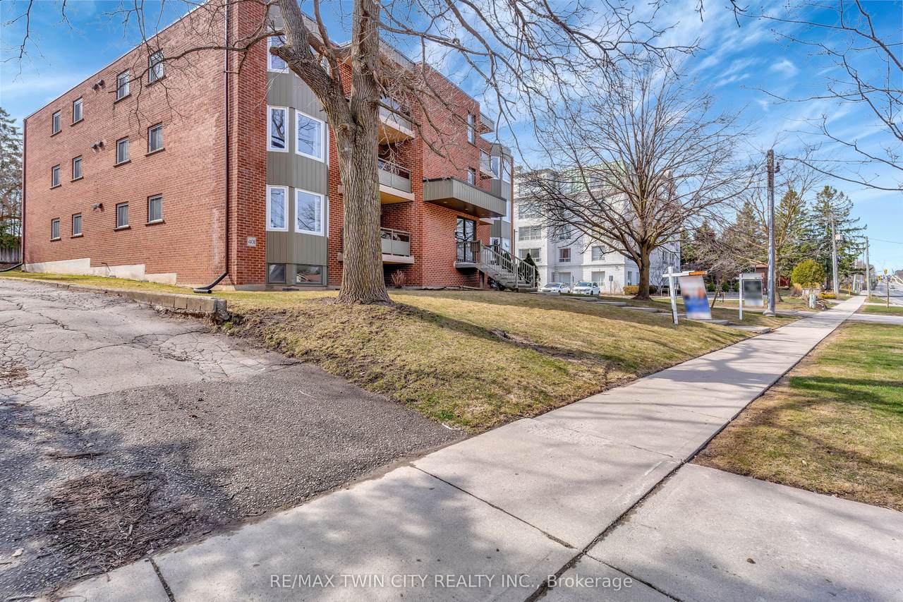 401 Erb Street - Photo 1