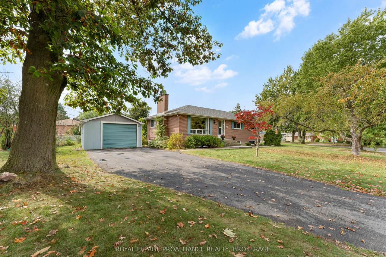 64 Michael Grass Crescent - Photo 1